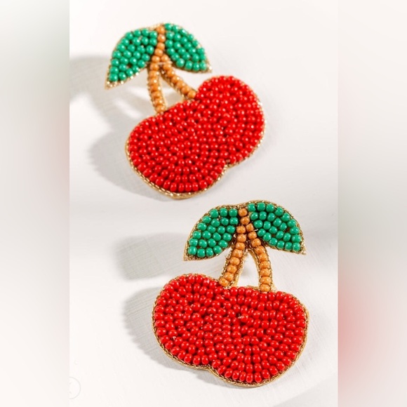 BNWT FRANCESCA’S CHERRY SEEDBEAD POST BACK EARRINGS NICKEL AND LEAD FREE - Picture 2 of 5